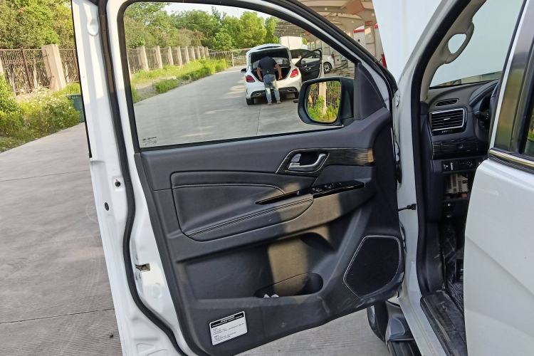 Used Isuzu mu-X 2018 3.0T Diesel Automatic 4x4 X-Trail Edition 7-Seater Interior 7