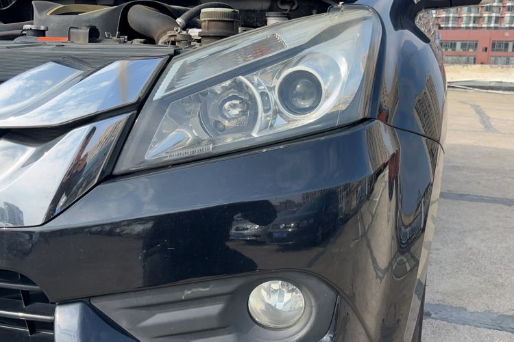 Used Isuzu mu-X 2015 2.5T Four-Wheel Drive Automatic Comfort Model 7 Seats Left Front Headlight