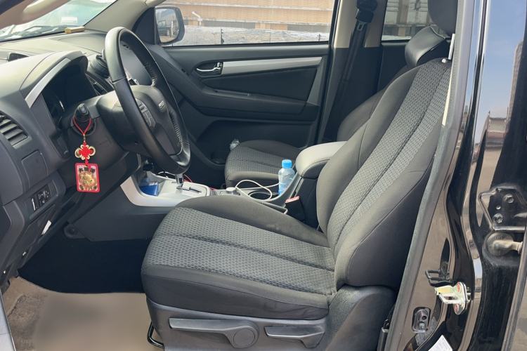 Used Isuzu mu-X 2015 2.5T Four-Wheel Drive Automatic Comfort Model 7 Seats Left Rear Seat