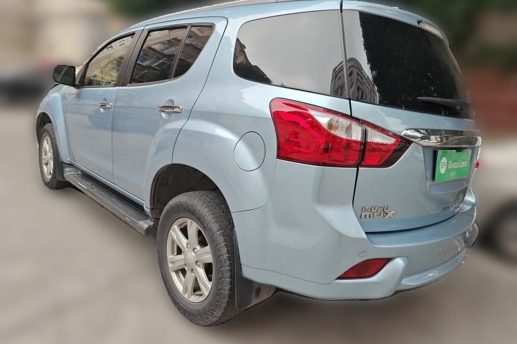Used Isuzu mu-X 2015 2.5T Two-Wheel Drive Automatic Comfort Touring Model 7 Seats Rear Left 45 Deg