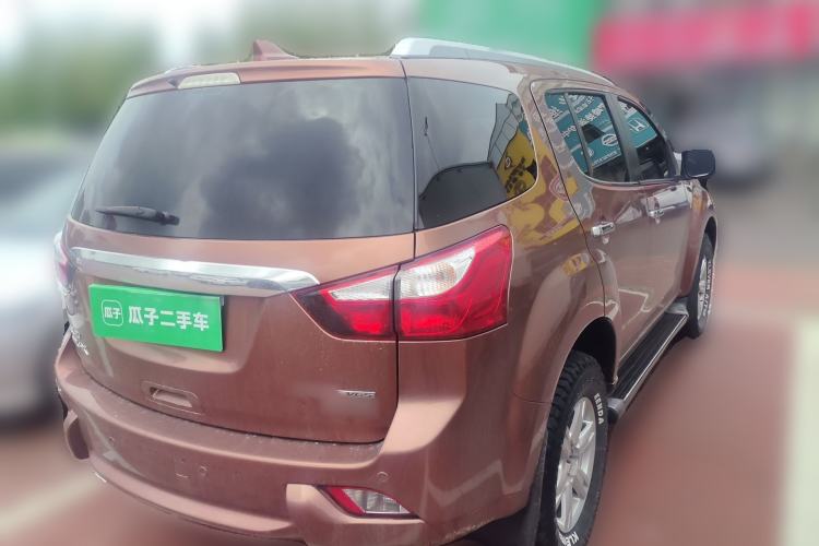 Used Isuzu mu-X 2015 2.5T Four-Wheel Drive Automatic Luxury 7-Seater Rear Right 45 Deg