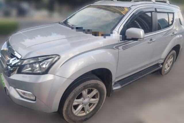 Used Isuzu mu-X 2015 3.0T 4x4 Automatic Luxury 7-Seater