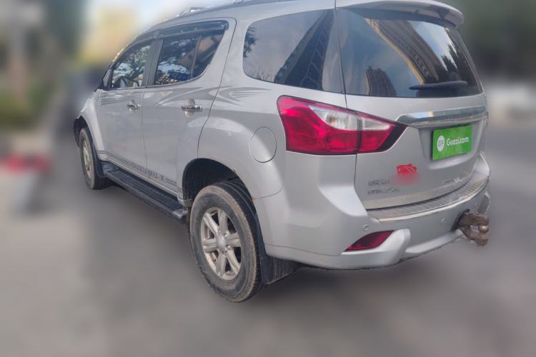 Used Isuzu mu-X 2015 3.0T 4x4 Automatic Luxury 7-Seater Rear Left 45 Deg