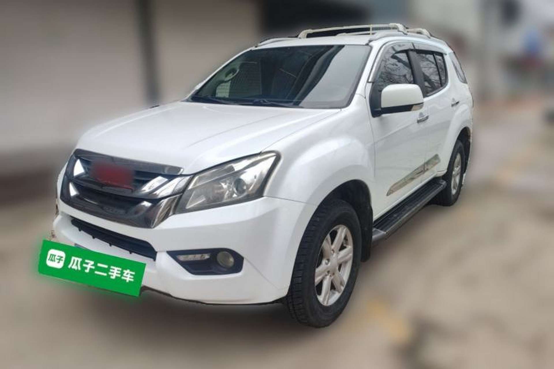 Used Isuzu mu-X 2015 2.5T Two-Wheel Drive Automatic Luxury Edition 7 Seats Front Left 45 Deg