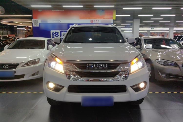 Used Isuzu mu-X 2015 2.5T Two-Wheel Drive Automatic Luxury Edition 7 Seats Front