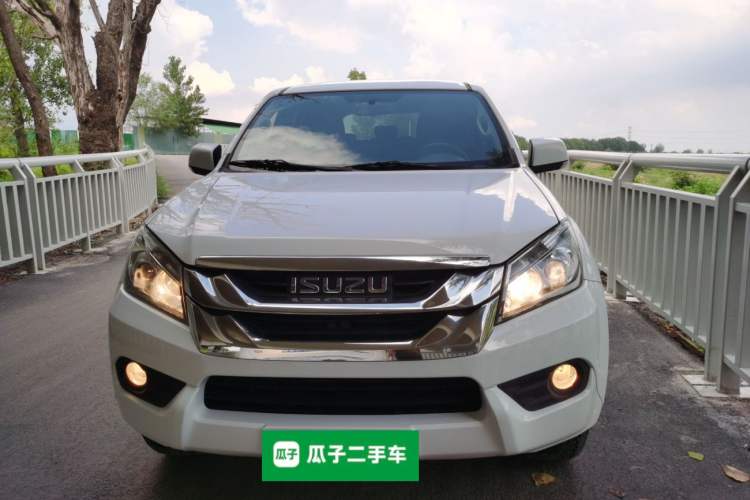 Used Isuzu mu-X 2015 2.5T Four-Wheel Drive Automatic Comfort Model 5 Seats Front