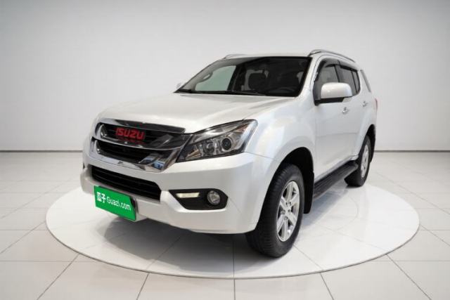 Gebrauchter Isuzu mu-X 2015 2.5T Four-Wheel Drive Automatic Luxury 7-Seater