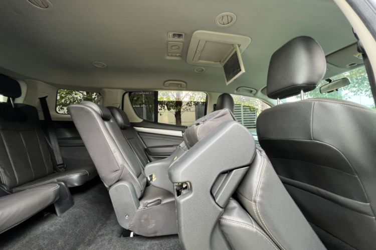 Used Isuzu mu-X 2015 2.5T Four-Wheel Drive Automatic Luxury 7-Seater Left Front Seat
