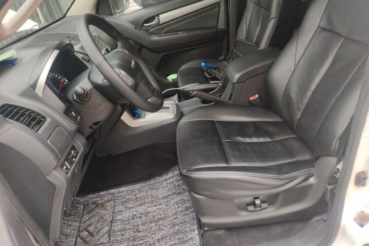 Used Isuzu mu-X 2015 2.5T Two-Wheel Drive Automatic Luxury Edition 7 Seats Left Front Seat