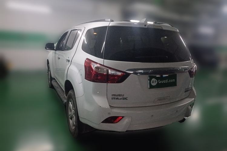 Used Isuzu mu-X 2015 2.5T Two-Wheel Drive Automatic Comfort Touring Model 7 Seats Rear Left 45 Deg
