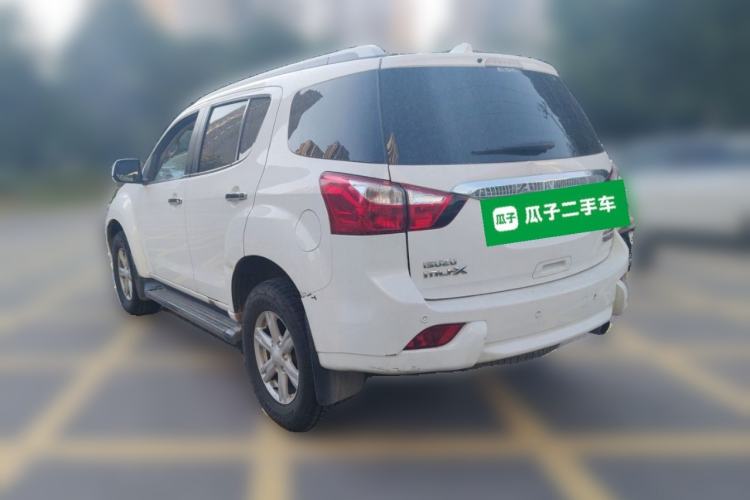 Used Isuzu mu-X 2015 3.0T 4x4 Manual Explorer Model 5 Seats Rear Left 45 Deg