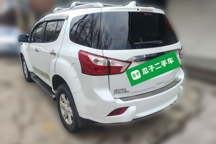 Used Isuzu mu-X 2015 2.5T Two-Wheel Drive Automatic Luxury Edition 7 Seats Rear Left 45 Deg