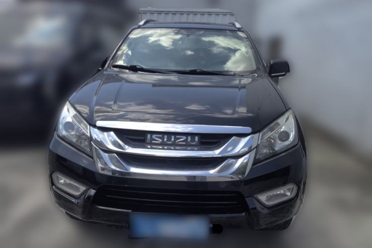 Used Isuzu mu-X 2017 3.0T Four-Wheel Drive Automatic Luxury 7-Seater China V Emission Standard Front