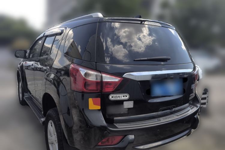 Used Isuzu mu-X 2017 3.0T Four-Wheel Drive Automatic Luxury 7-Seater China V Emission Standard Rear Left 45 Deg