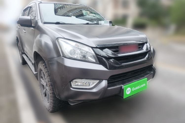 Used Isuzu mu-X 2017 3.0T Four-Wheel Drive Automatic Luxury 7-Seater China IV Standard Front Right 45 Deg