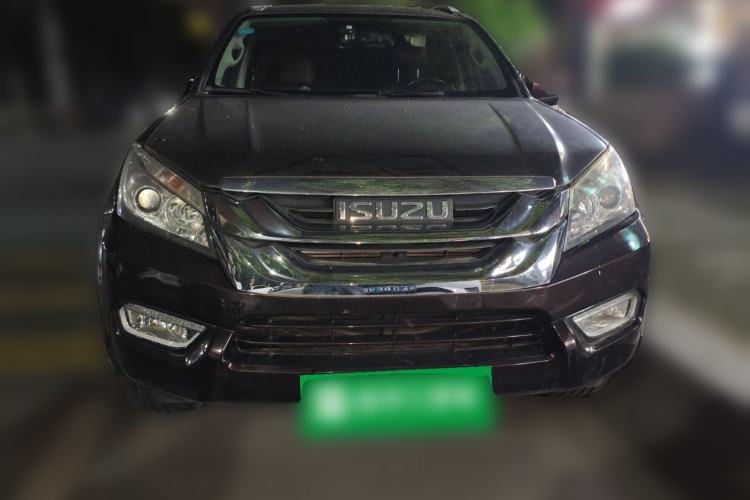 Used Isuzu mu-X 2017 3.0T Four-Wheel Drive Automatic Luxury 7-Seater China V Emission Standard Front