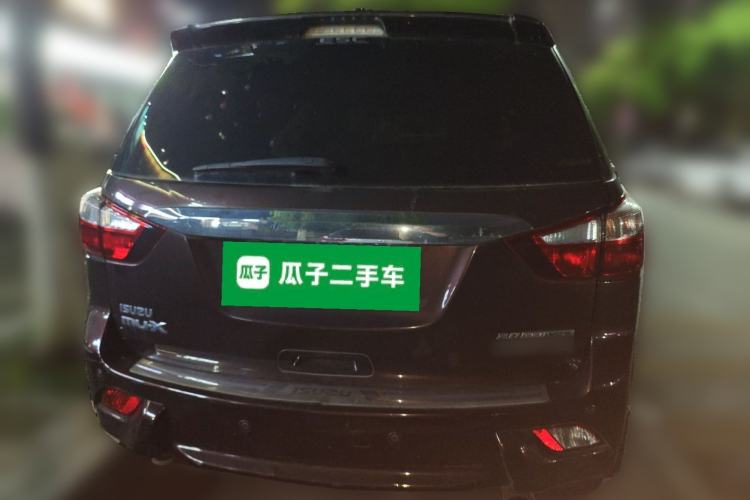 Used Isuzu mu-X 2017 3.0T Four-Wheel Drive Automatic Luxury 7-Seater China V Emission Standard Rear