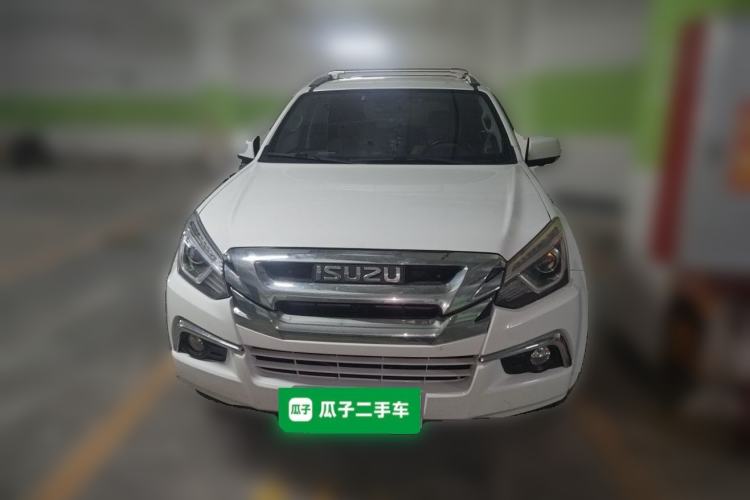 Used Isuzu mu-X 2017 3.0T Four-Wheel Drive Automatic Luxury Edition 5 Seats China V Emission Standard Front