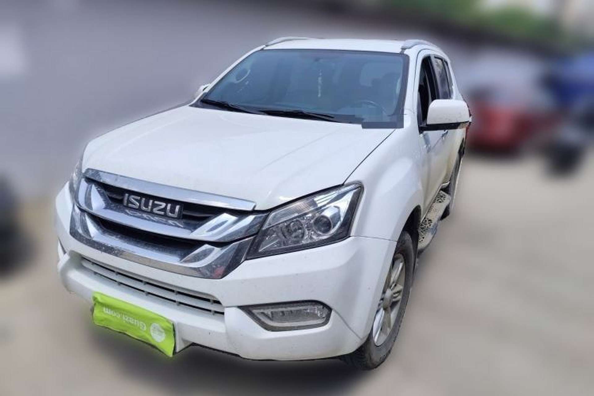 Used Isuzu mu-X 2017 2.5T Four-Wheel Drive Automatic Luxury Edition 5 Seats Front Left 45 Deg