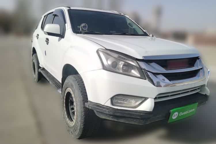 Used Isuzu mu-X 2017 3.0T Four-Wheel Drive Automatic Luxury Edition 5 Seats China IV Standard Front Right 45 Deg