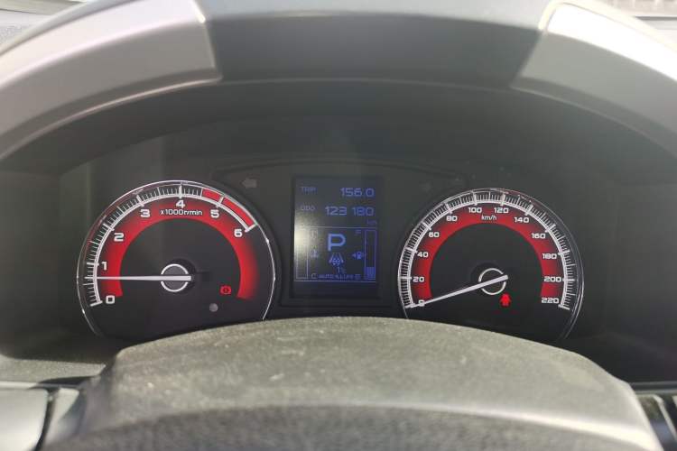 Used Isuzu mu-X 2017 3.0T Four-Wheel Drive Automatic Luxury Edition 5 Seats China IV Standard Instrument Cluster