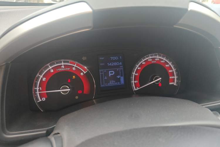 Used Isuzu mu-X 2017 3.0T Four-Wheel Drive Automatic Luxury 7-Seater China V Emission Standard Instrument Cluster