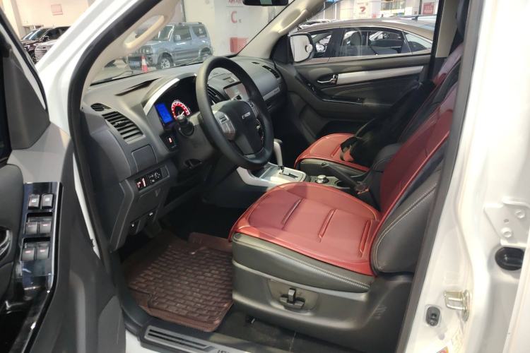 Used Isuzu mu-X 2017 2.5T Four-Wheel Drive Automatic Luxury 7-Seater Left Front Seat