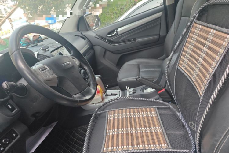 Used Isuzu mu-X 2017 3.0T Four-Wheel Drive Automatic Luxury 7-Seater China V Emission Standard Left Front Seat