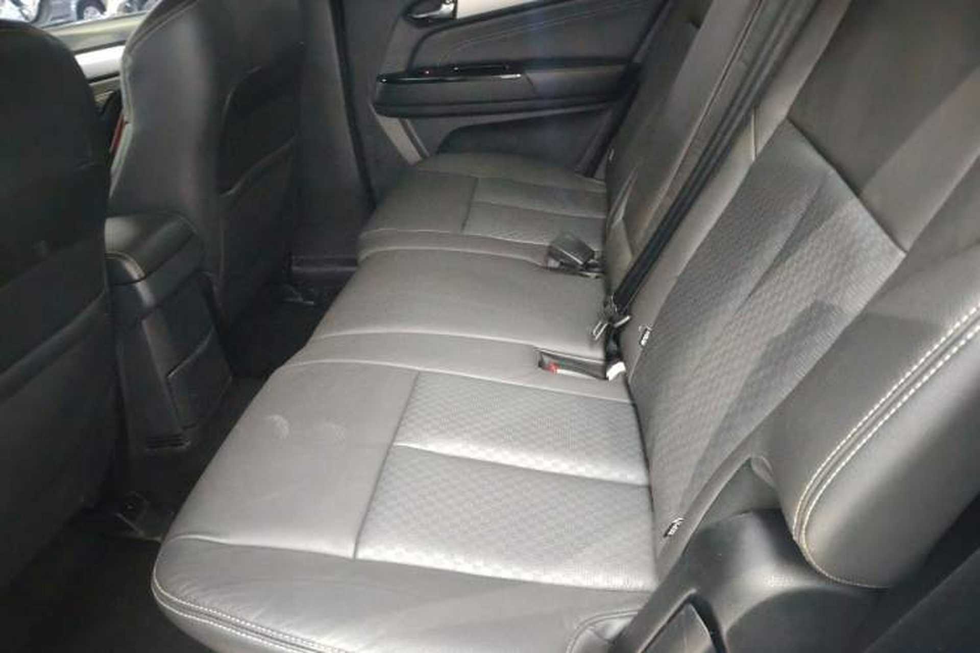 Used Isuzu mu-X 2017 2.5T Four-Wheel Drive Automatic Luxury 7-Seater Left Rear Seat