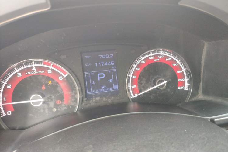 Used Isuzu mu-X 2017 3.0T Four-Wheel Drive Automatic Luxury 7-Seater China IV Standard Odometer Close Up