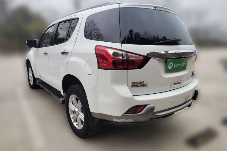 Used Isuzu mu-X 2017 2.5T Two-Wheel Drive Automatic Luxury Edition 5 Seats Rear Left 45 Deg