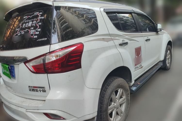 Used Isuzu mu-X 2017 3.0T Four-Wheel Drive Automatic Luxury Edition 5 Seats China V Emission Standard Rear Right 45 Deg