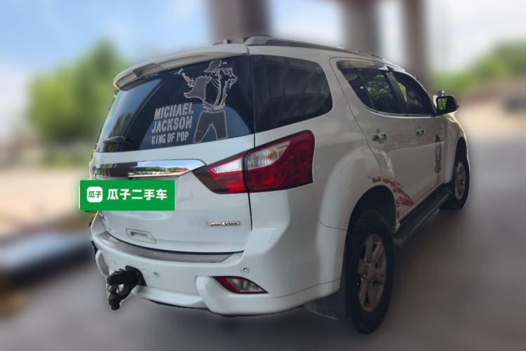 Used Isuzu mu-X 2017 2.5T Two-Wheel Drive Automatic Luxury Edition 5 Seats Rear Right 45 Deg