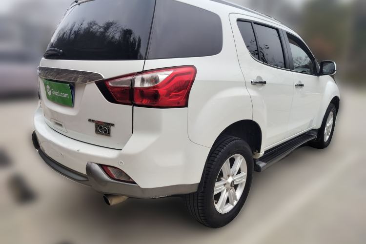 Used Isuzu mu-X 2017 2.5T Two-Wheel Drive Automatic Luxury Edition 5 Seats Rear Right 45 Deg