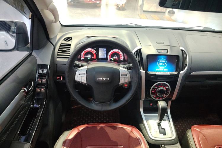 Used Isuzu mu-X 2017 2.5T Four-Wheel Drive Automatic Luxury 7-Seater Steering Wheel