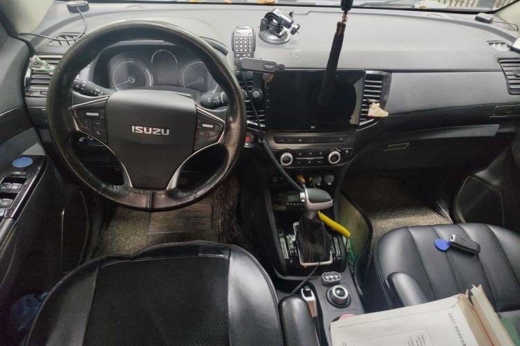 Used Isuzu mu-X 2018 3.0T Diesel Automatic 4x4 X-POWER Edition 5 Seats Center Console