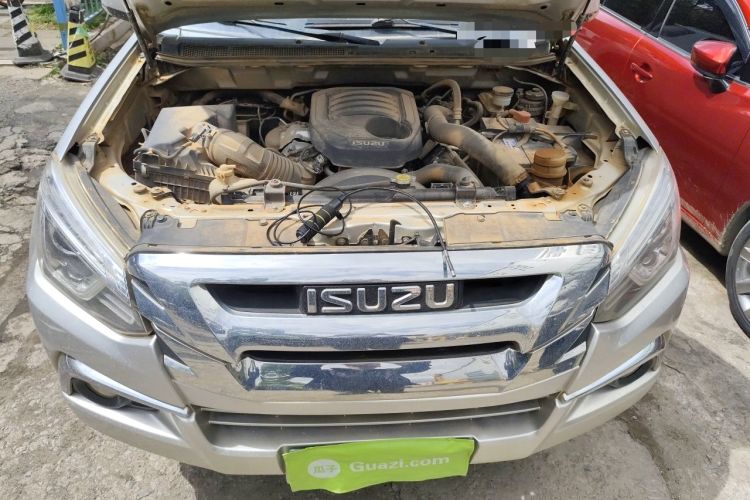 Used Isuzu mu-X 2018 1.9T Diesel Automatic 4x4 Jingyue Edition 5 Seats Engine Bay