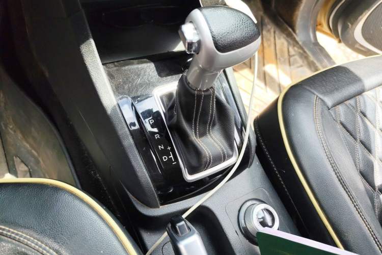 Used Isuzu mu-X 2018 1.9T Diesel Automatic 4x4 Jingyue Edition 5 Seats Gear Lever