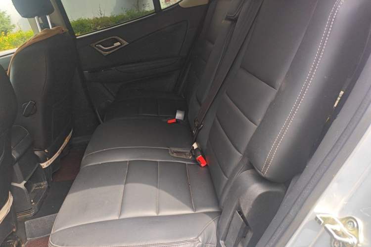 Used Isuzu mu-X 2018 1.9T Diesel Automatic 4x4 Jingyue Edition 5 Seats Left Rear Seat
