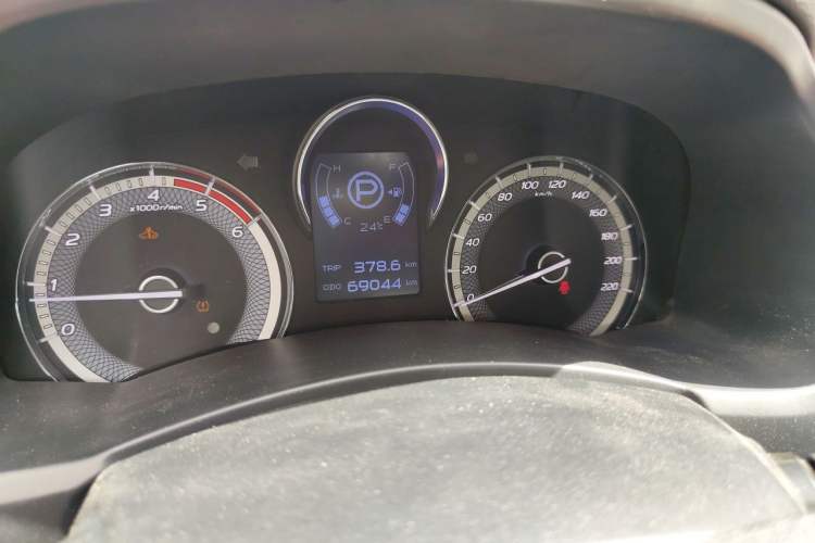Used Isuzu mu-X 2018 1.9T Diesel Automatic 4x4 Jingyue Edition 5 Seats Odometer Close Up