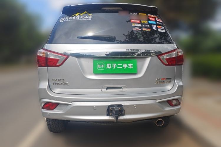 Used Isuzu mu-X 2018 1.9T Diesel Automatic 4x4 Jingyue Edition 5 Seats Rear