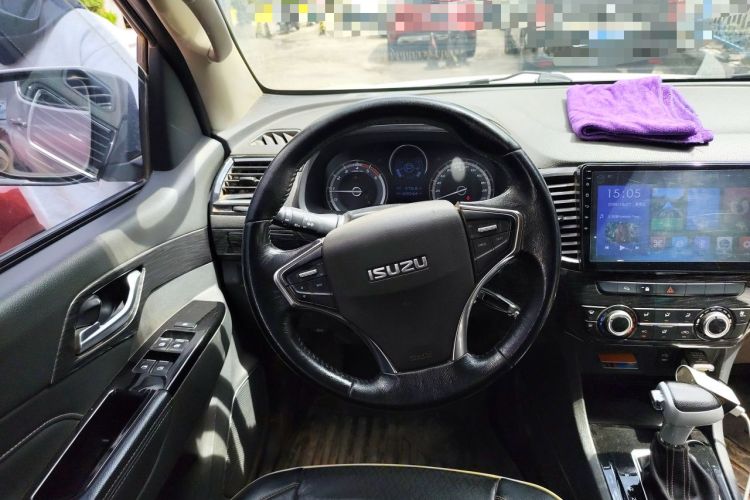 Used Isuzu mu-X 2018 1.9T Diesel Automatic 4x4 Jingyue Edition 5 Seats Steering Wheel
