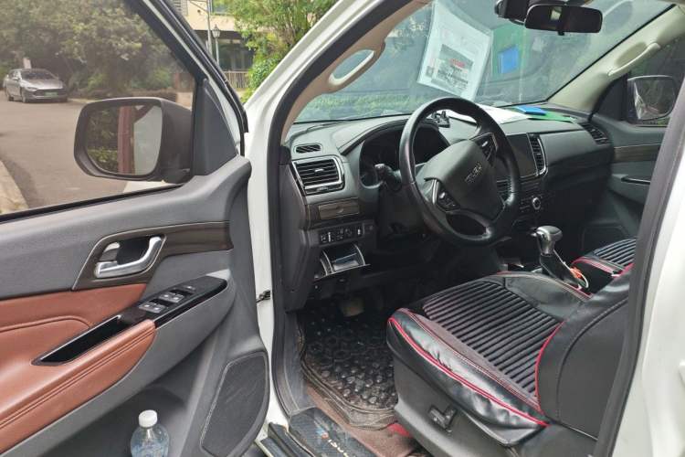 Used Isuzu mu-X 2018 3.0T Diesel Automatic 4x4 X-POWER Edition 5 Seats Driver Seat