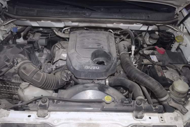 Used Isuzu mu-X 2018 1.9T Diesel Automatic 4x4 Enjoyment Edition 5 Seats Engine Bay
