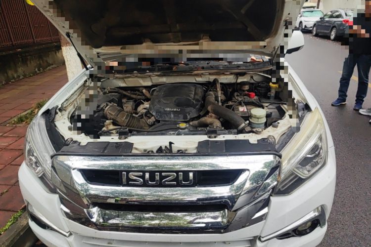 Used Isuzu mu-X 2018 1.9T Diesel Automatic 4x4 Enjoyment Edition 7 Seats Engine Bay