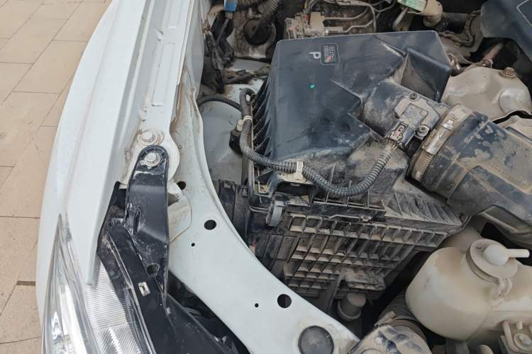 Used Isuzu mu-X 2018 1.9T Diesel Automatic 2WD Enjoyment Edition 7 Seats Engine Bay Right