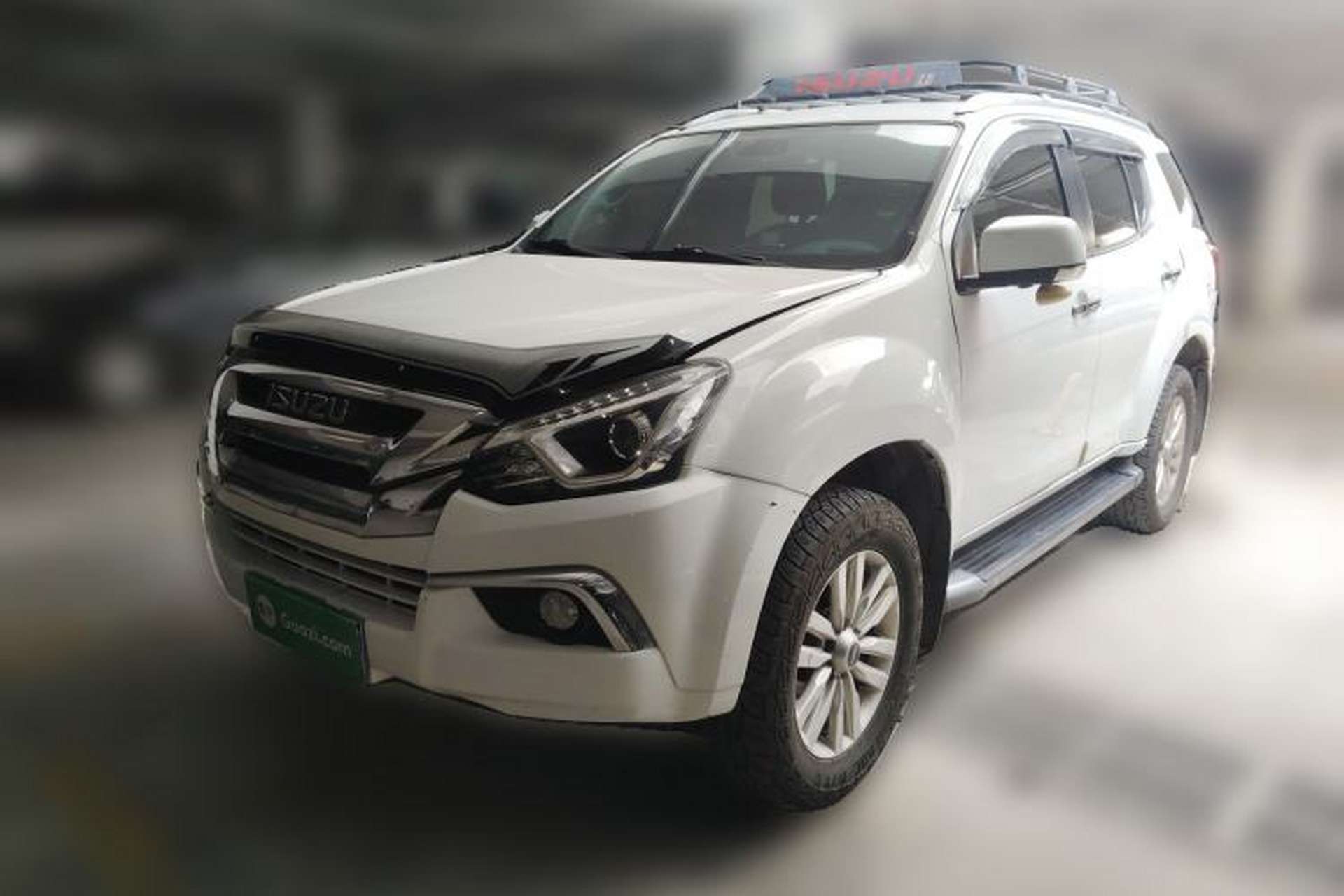 Used Isuzu mu-X 2018 1.9T Diesel Automatic 4x4 Enjoyment Edition 7 Seats Front Left 45 Deg