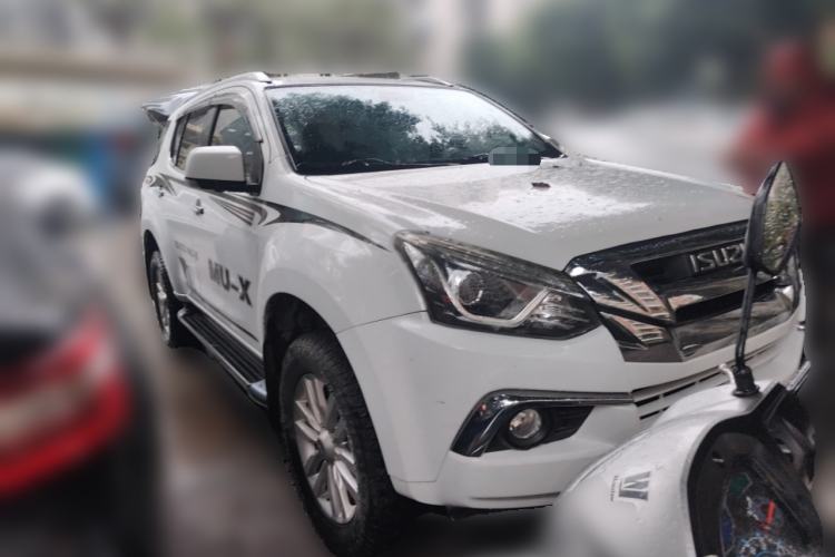 Used Isuzu mu-X 2018 1.9T Diesel Automatic 4x4 Enjoyment Edition 5 Seats Front Right 45 Deg