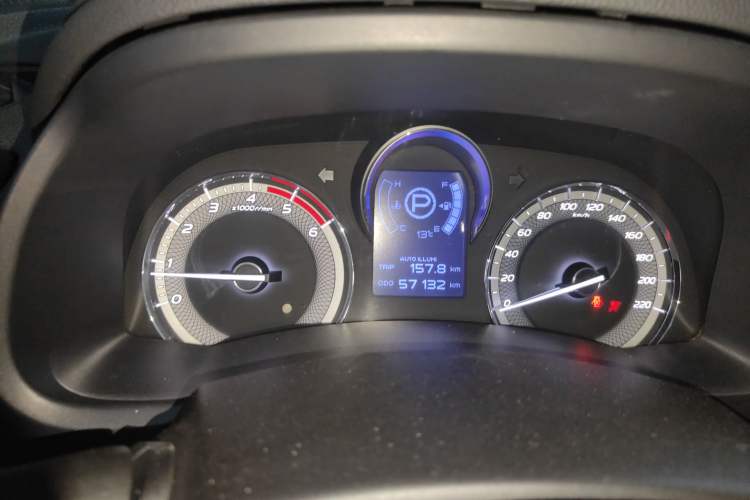 Used Isuzu mu-X 2018 1.9T Diesel Automatic 4x4 Enjoyment Edition 5 Seats Instrument Cluster