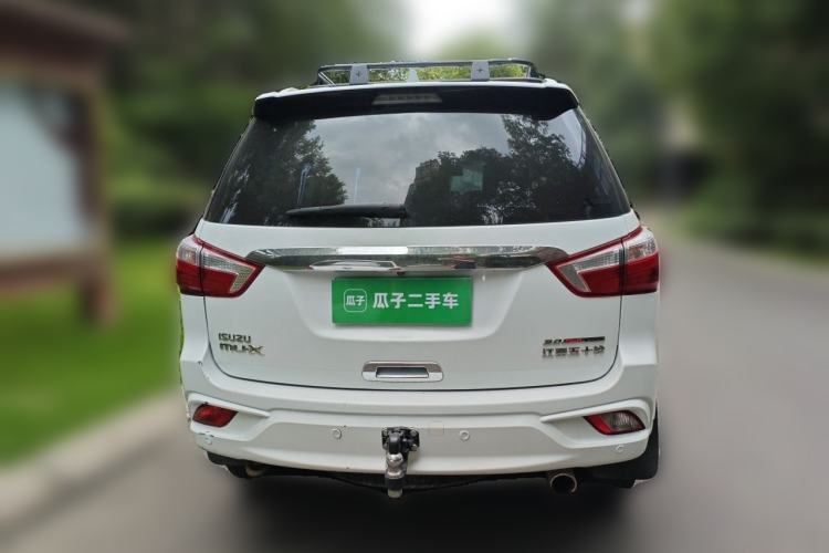 Used Isuzu mu-X 2018 3.0T Diesel Automatic 4x4 X-POWER Edition 5 Seats Rear